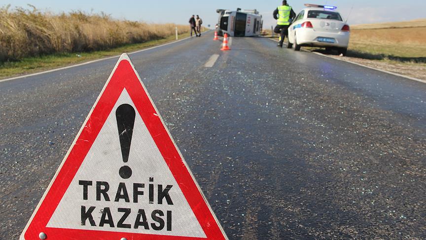 Balıkesir'de meydana gelen trafik kazasında 3 kişi yaralandı