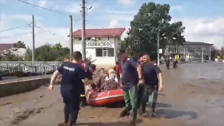 Romanya'daki sel felaketinde 4 kişi hayatını kaybetti