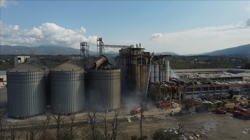 Sakarya'da makarna fabrikasındaki patlamaya ilişkin 6 şüpheli gözaltına alındı