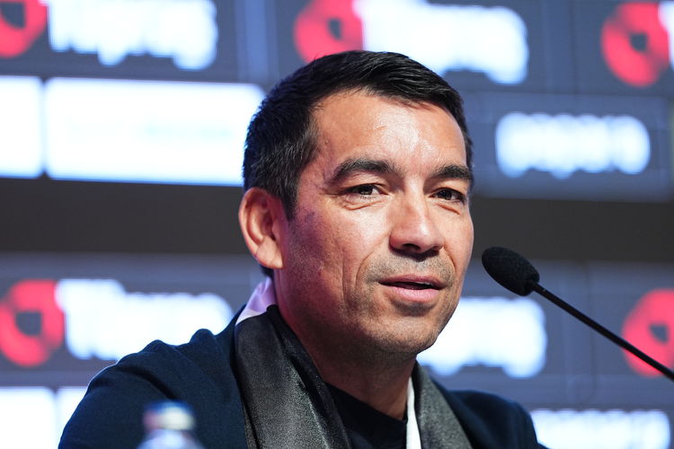 Beşiktaş'ta zaferin ardından Van Bronckhorst'tan maç değerlendirmesi