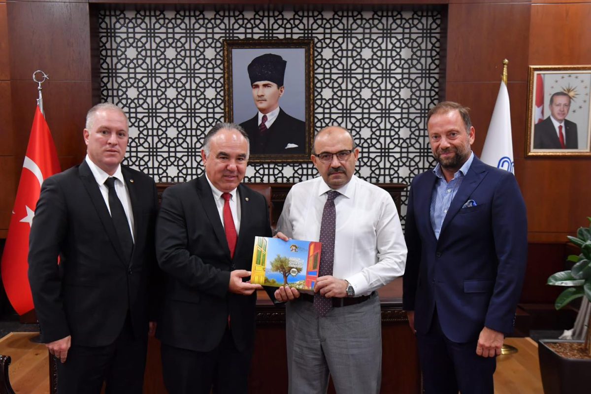 Ayvalık’tan Vali Ustaoğlu’na Zeytin Hasat Festivali daveti