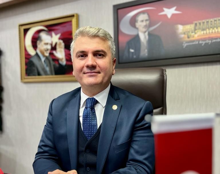 Mustafa Canbey'den 29 Ekim Cumhuriyet Bayramı mesajı