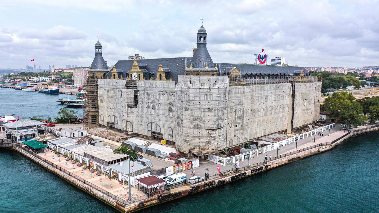 Bakan Ersoy’dan Haydarpaşa ve Sirkeci Garları için müjde!