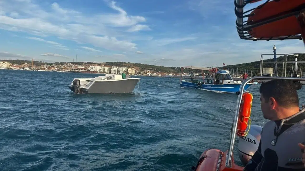 Balıkesir'de 89 düzensiz göçmen ile 2 göçmen kaçakçısı yakalandı