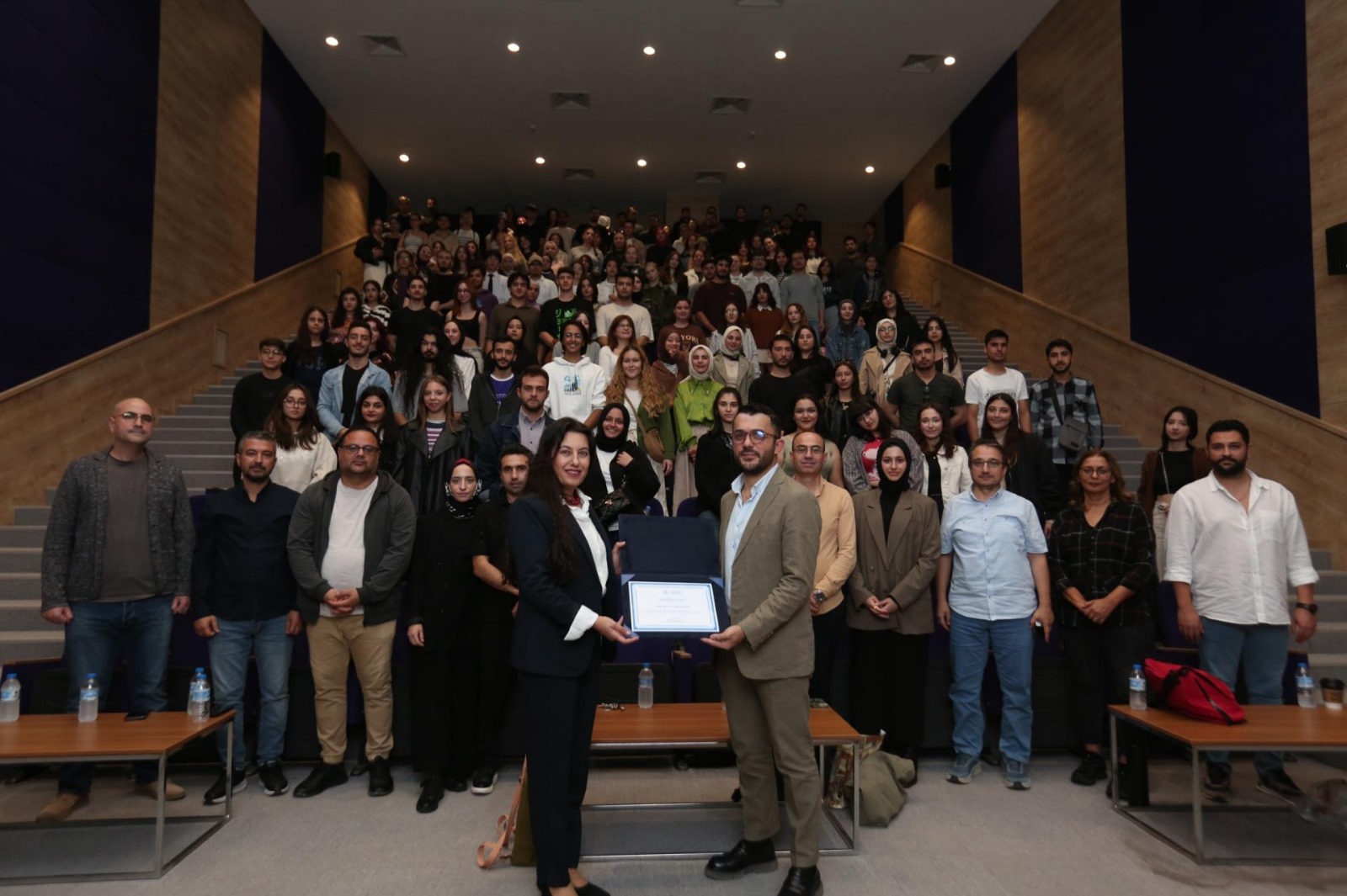 BANÜ'de "Yazar Çizer Penceresinden Yaratım Süreçleri" konulu konferans