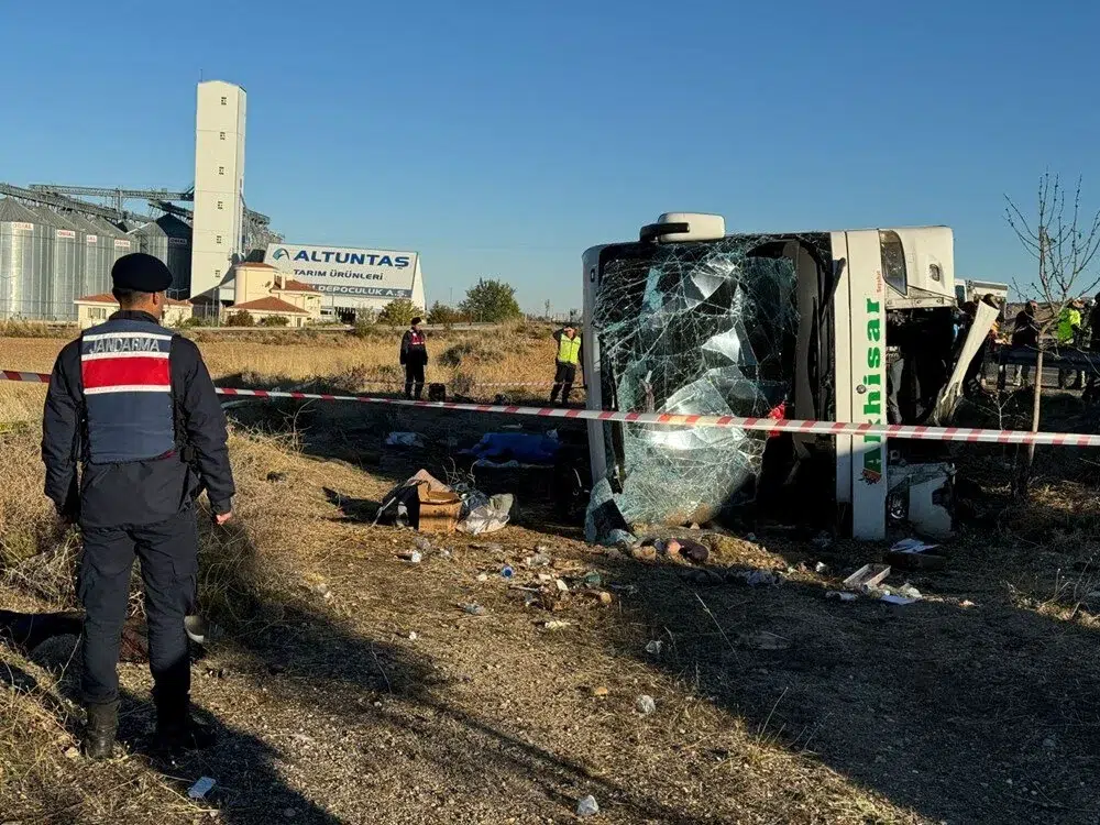 Balıkesir Büyükşehir Belediye Başkanı Ahmet Akın'dan Aksaray'daki kazaya destek!