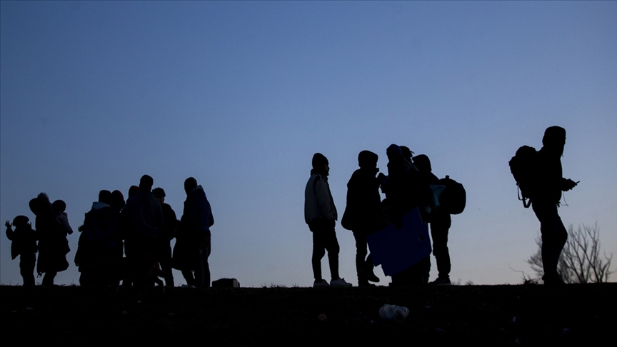 2020'den bu yana 1 milyondan fazla düzensiz göçmen yakalandı