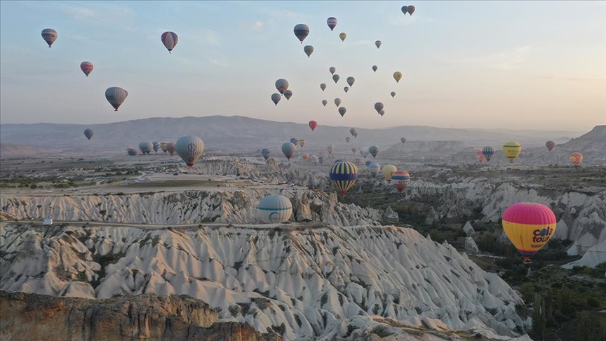 Sıcak hava balonları rekora uçtu