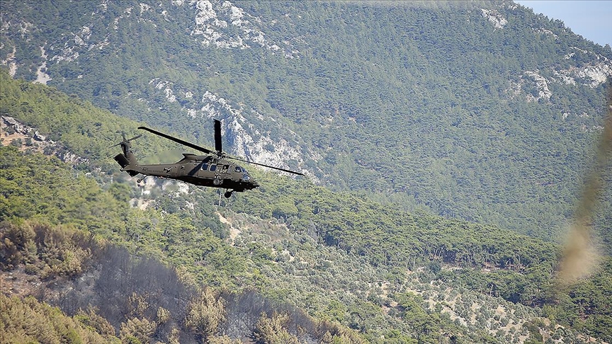 TSK'ya ait 4 helikopterle Muğla'daki orman yangınına müdahale edildi