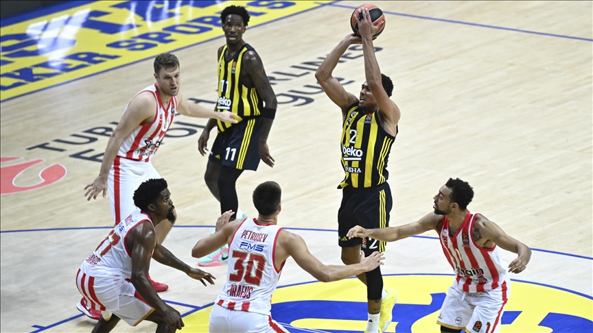 Fenerbahçe Beko, sahasında Yunanistan ekibi Olympiakos'u yendi