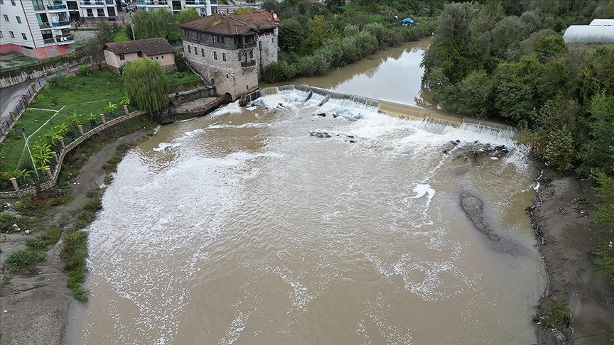 Bartın Irmağı'nın bir bölümünde suyun köpürmesiyle ilgili inceleme başlatıldı