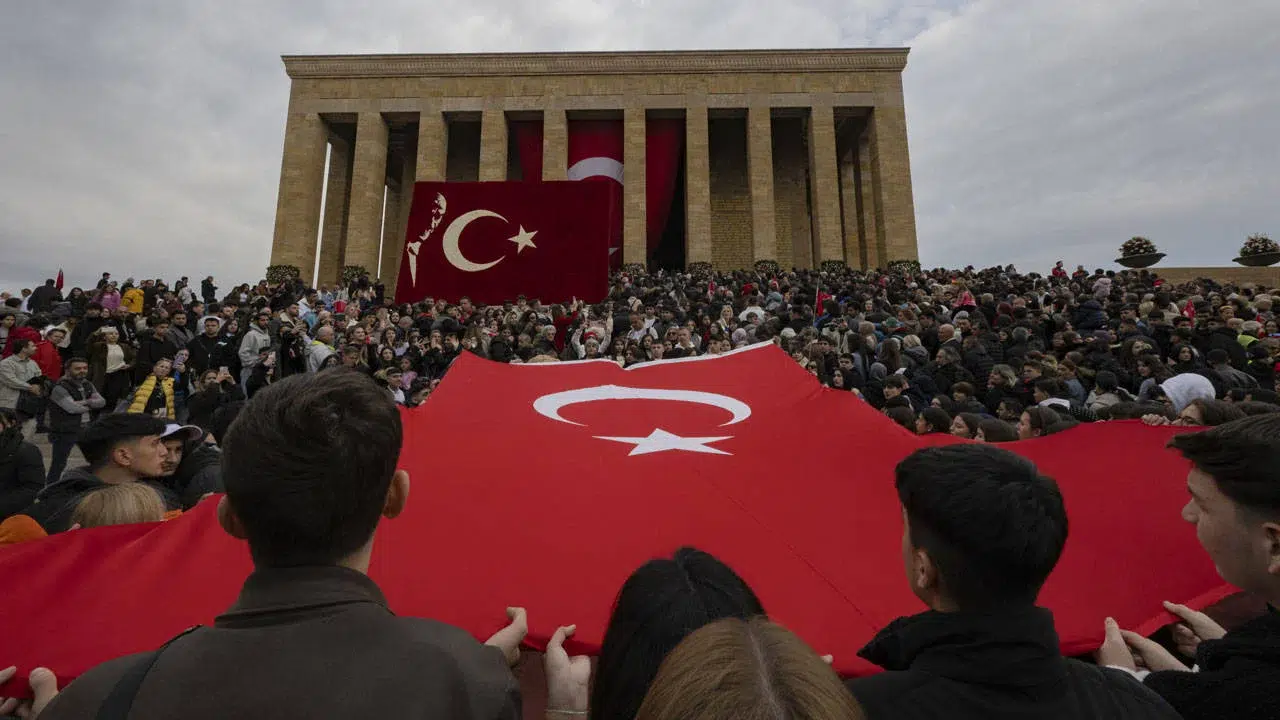 10 Kasım'da Anıtkabir'de ziyaretçi rekoru kırıldı