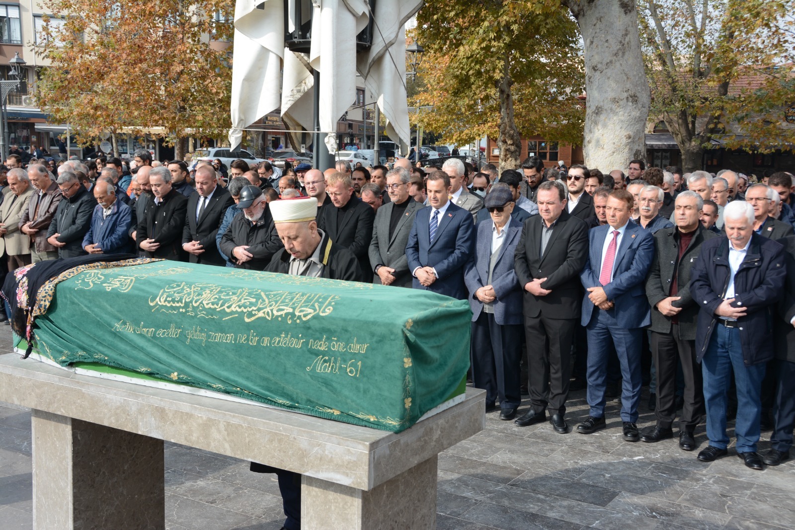 Ceyhun Ercan’ın babaannesi Kadriye Ercan son yolcuğuna uğurlandı!