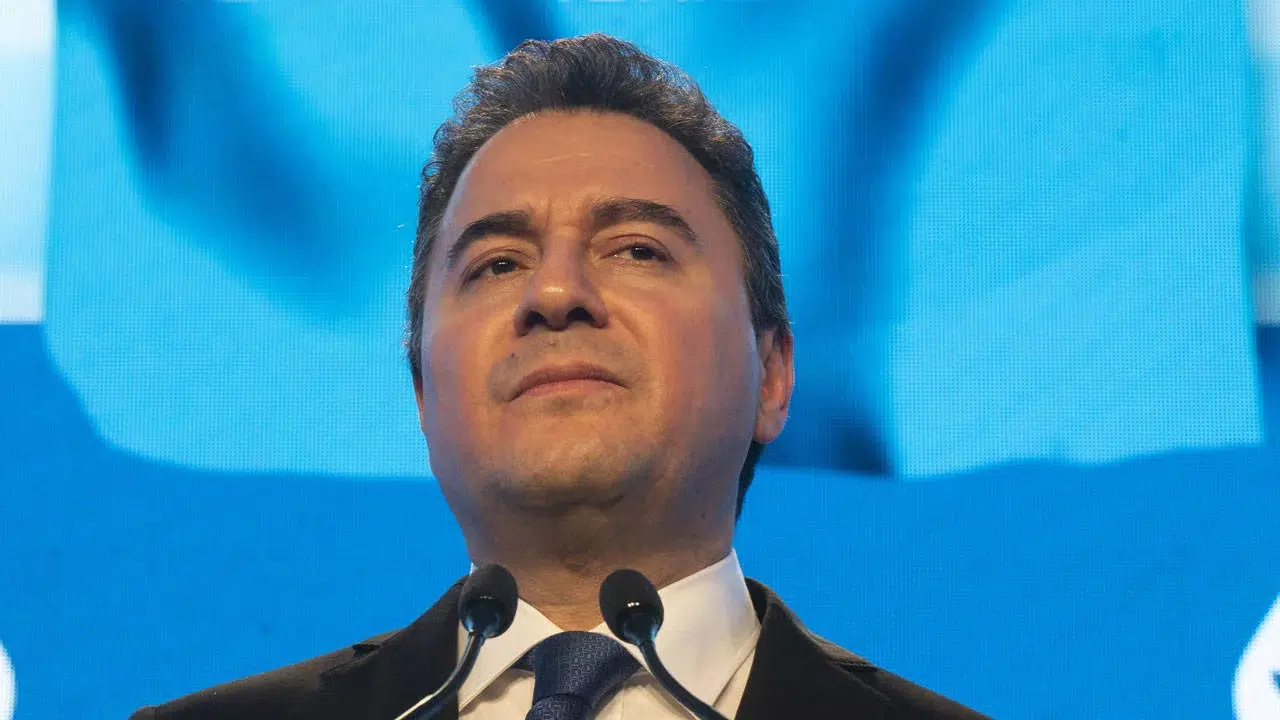 Ali Babacan açıkladı! ''Cumhurbaşkanı adayıyım''