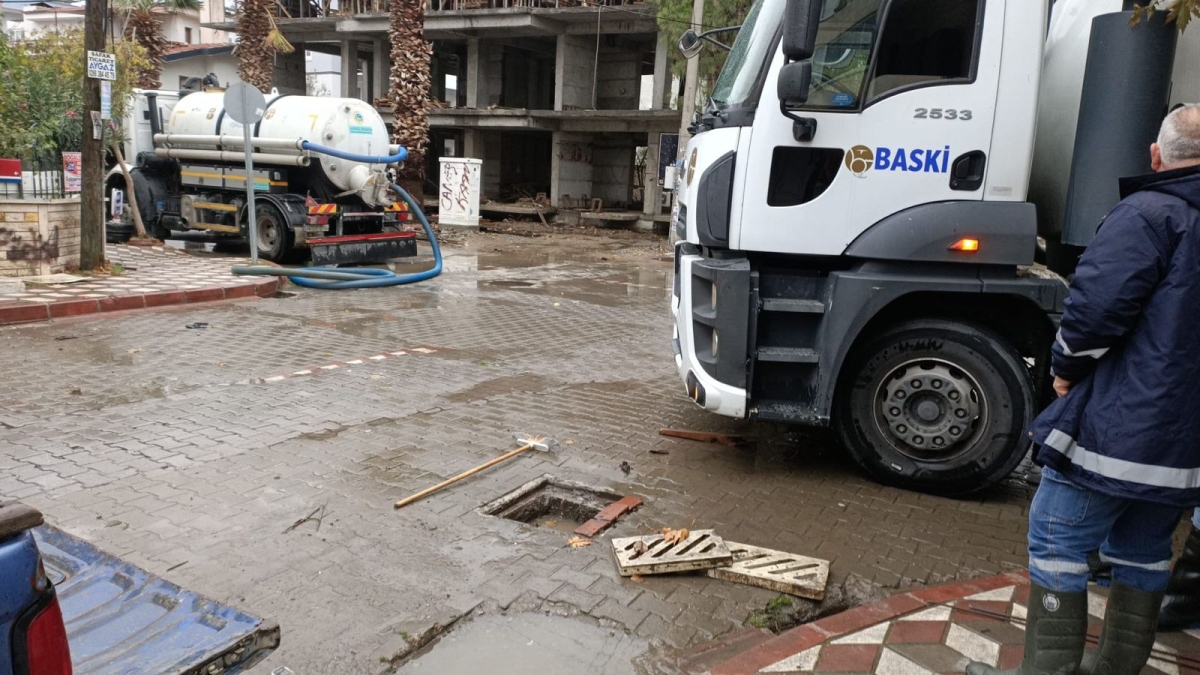 Balıkesir’de sağanak yağışa BASKİ’den etkili müdahale