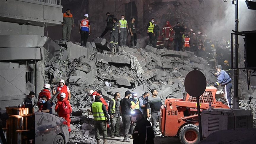 İsrail, Beyrut'un şehir merkezine hava saldırısı düzenledi!