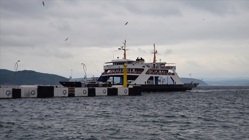 Çanakkale Boğazı'nda feribot seferlerinde aksama! Yolculuk planlarınıza dikkat edin!