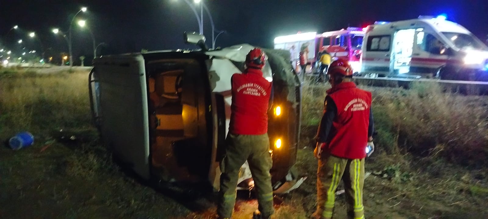 Edremit Ülkü Yolu'nda korkunç kaza! Ticari araç devrildi!