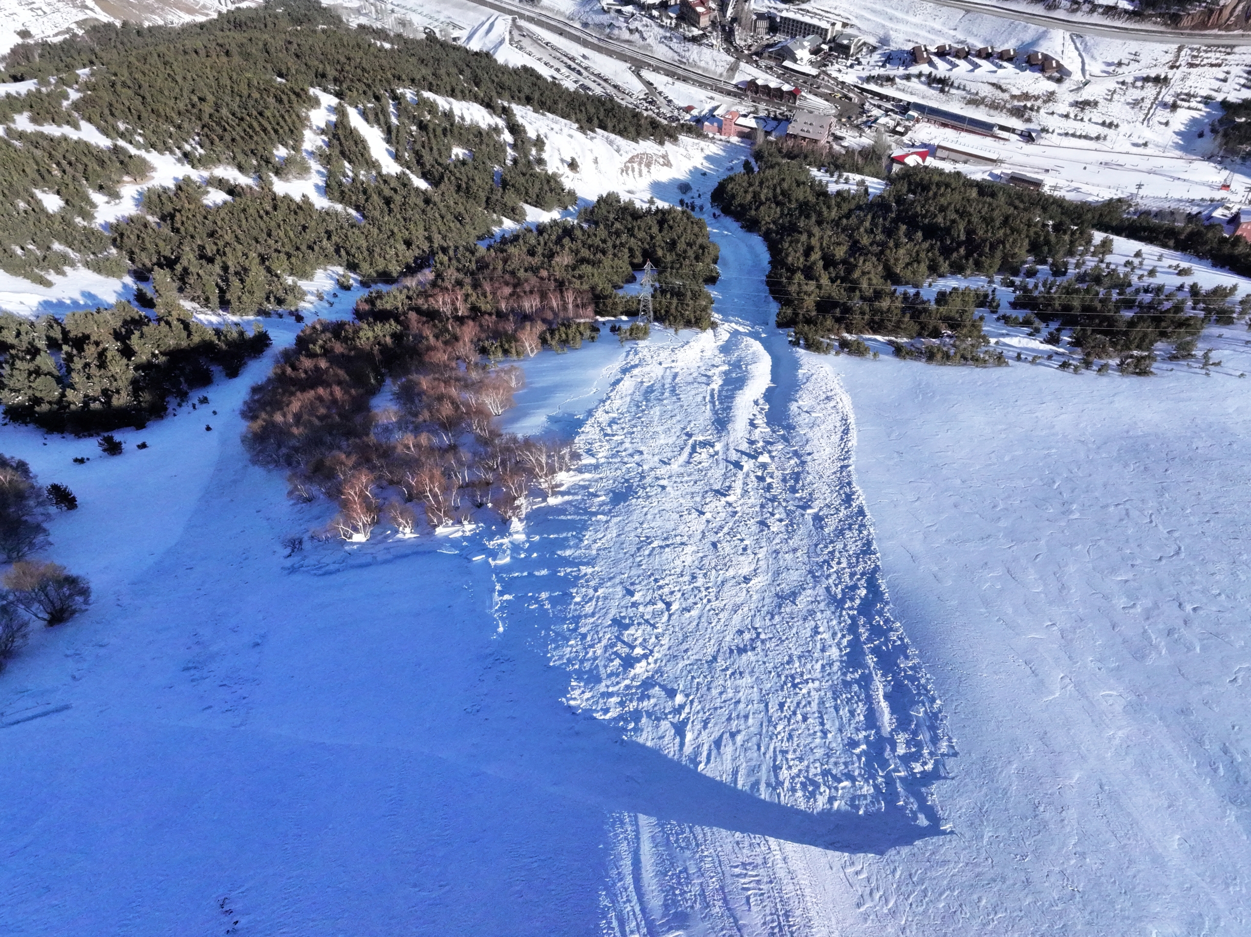 Erzurum'da Palandöken Dağı'nda sporcuların üzerine çığ düştü