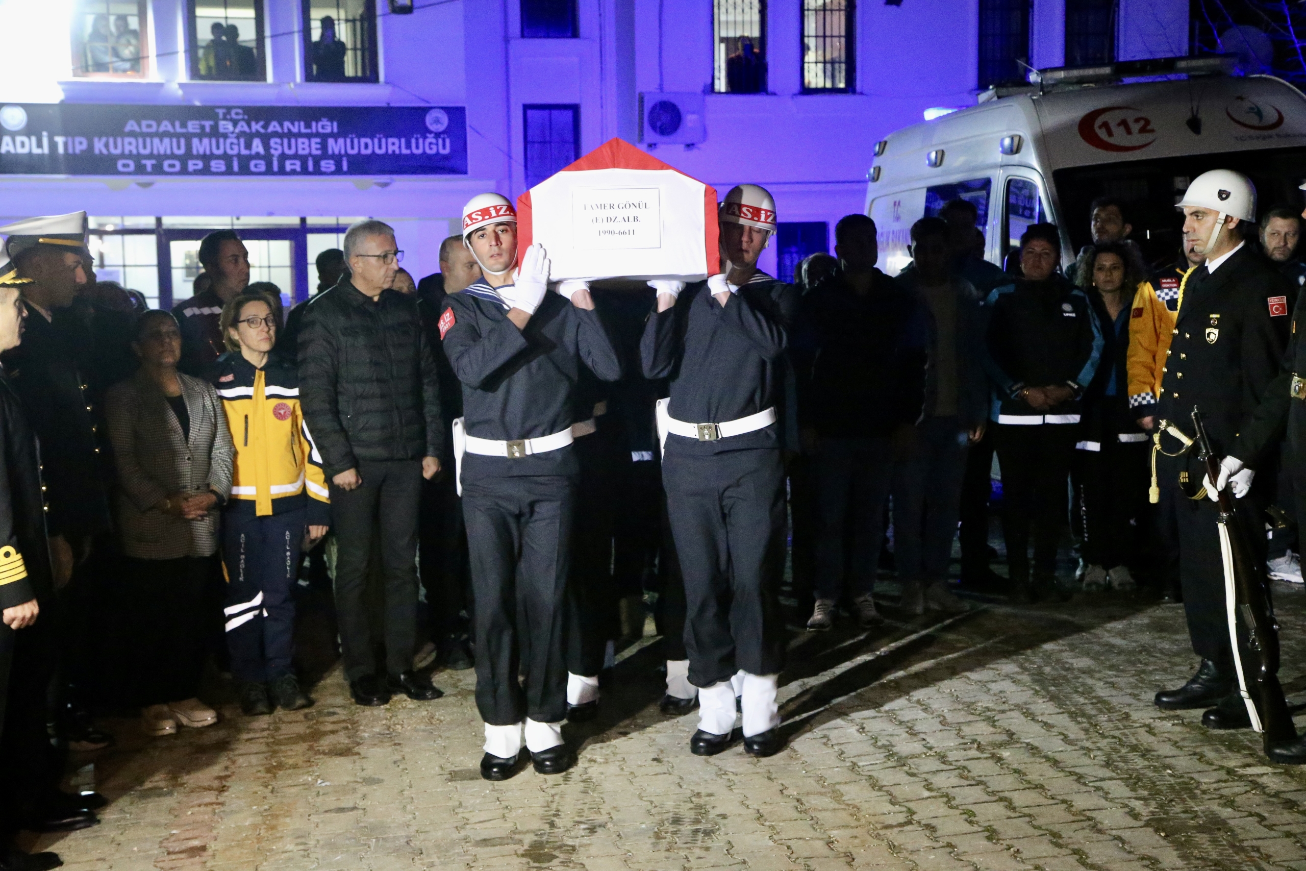 Muğla'daki helikopter kazasında hayatını kaybedenlerin cenazeleri Antalya ve Mersin'e gönderildi