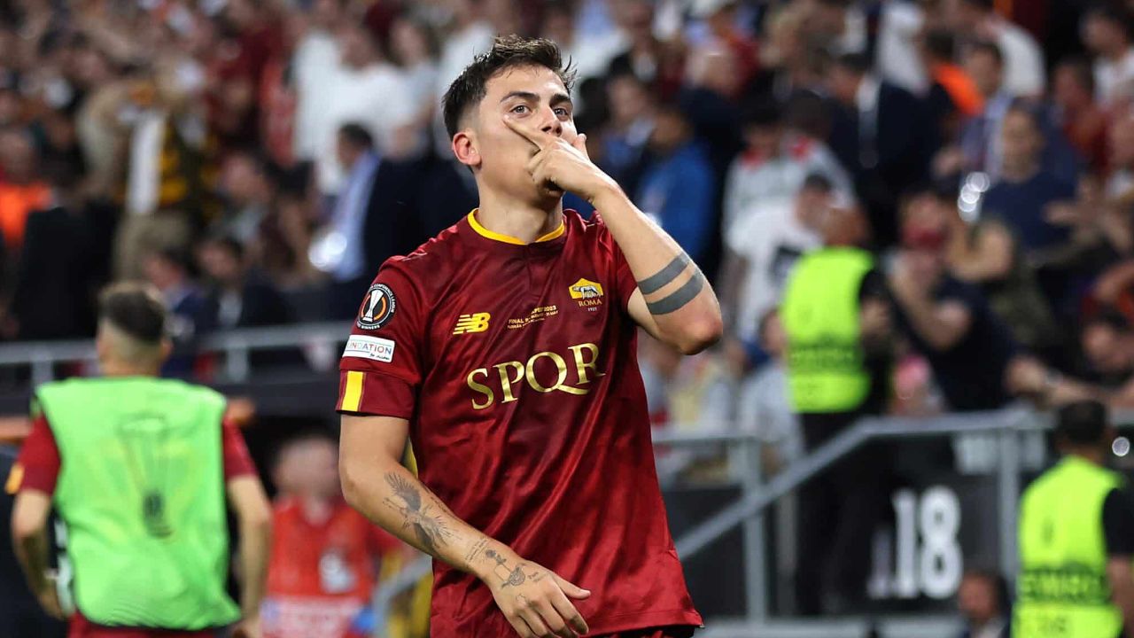 Galatasaray'ın Dybala transferi suya düştü! Oyuncu Roma'da kalıyor!