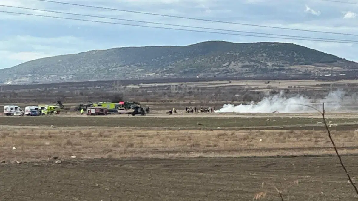 Son Dakika! Isparta'da askeri helikopter düştü!