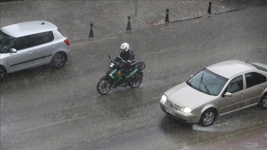 Meteoroloji'den kuvvetli yağış uyarısı!