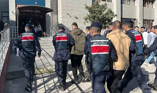 Balıkesir'de jandarmadan kaçakçılık operasyonu! 29 şüpheli yakaladı!