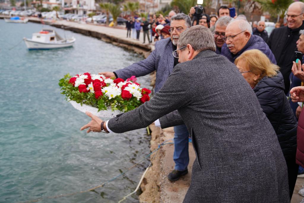 Ayvalık’ta Mübadele’nin 102. yıl dönümü anısına denize çelenk bırakıldı!