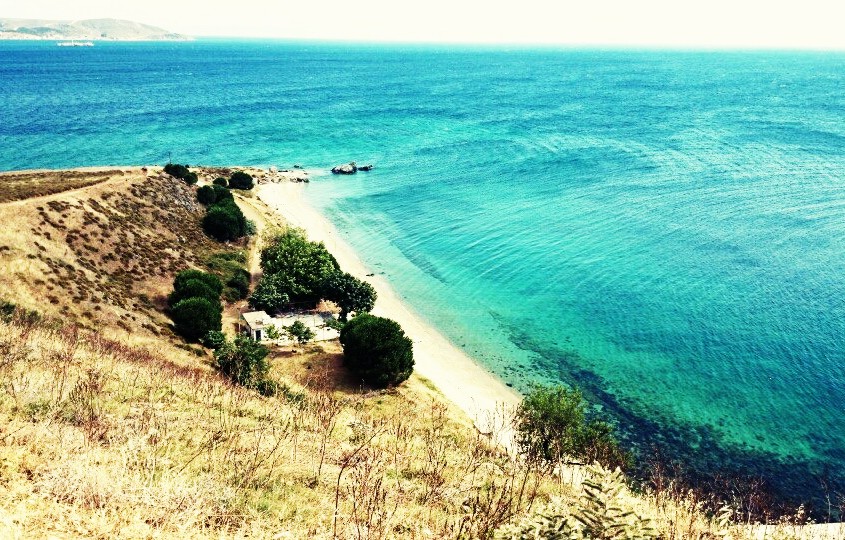 Marmara Denizi'nde ıssız ve bakir bir ada... Burada sessizliğe doyacaksınız! Huzur dolu bir tatil arayanlar Ekinlik Adası'nı ziyaret etmeli!