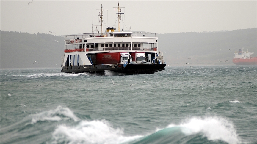 Fırtına nedeniyle birçok feribot seferi iptal edildi!