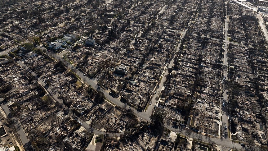 Los Angeles'taki yangınlarda, California'nın son 40 yıldaki en geniş kentsel alanı yandı!