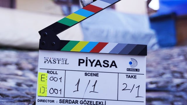 Kanal D'nin yeni dizisi 'Piyasa' başlamadan oyuncu değişikliğine gitti! Gülben Ergen diziden ayrıldı!