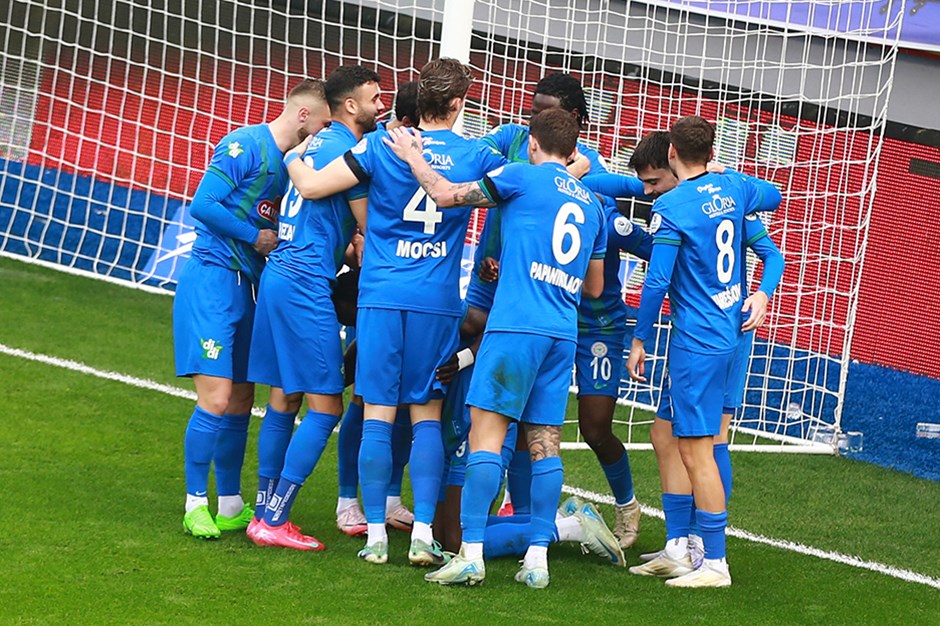 Süper Lig'de gol dolu mücadele! Çaykur Rizespor:3 - Adana Demirspor:2