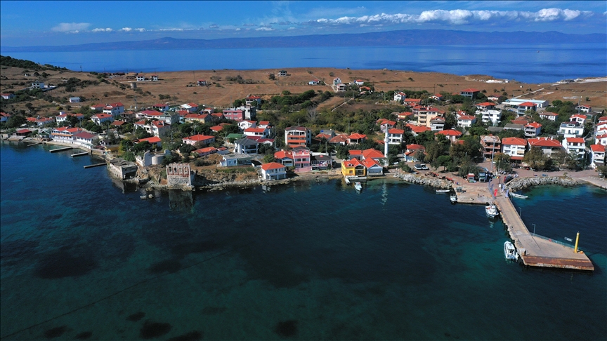 Marmara Denizi'nde ıssız ve bakir bir ada... Burada sessizliğe doyacaksınız! Huzur dolu bir tatil arayanlar Ekinlik Adası'nı ziyaret etmeli!