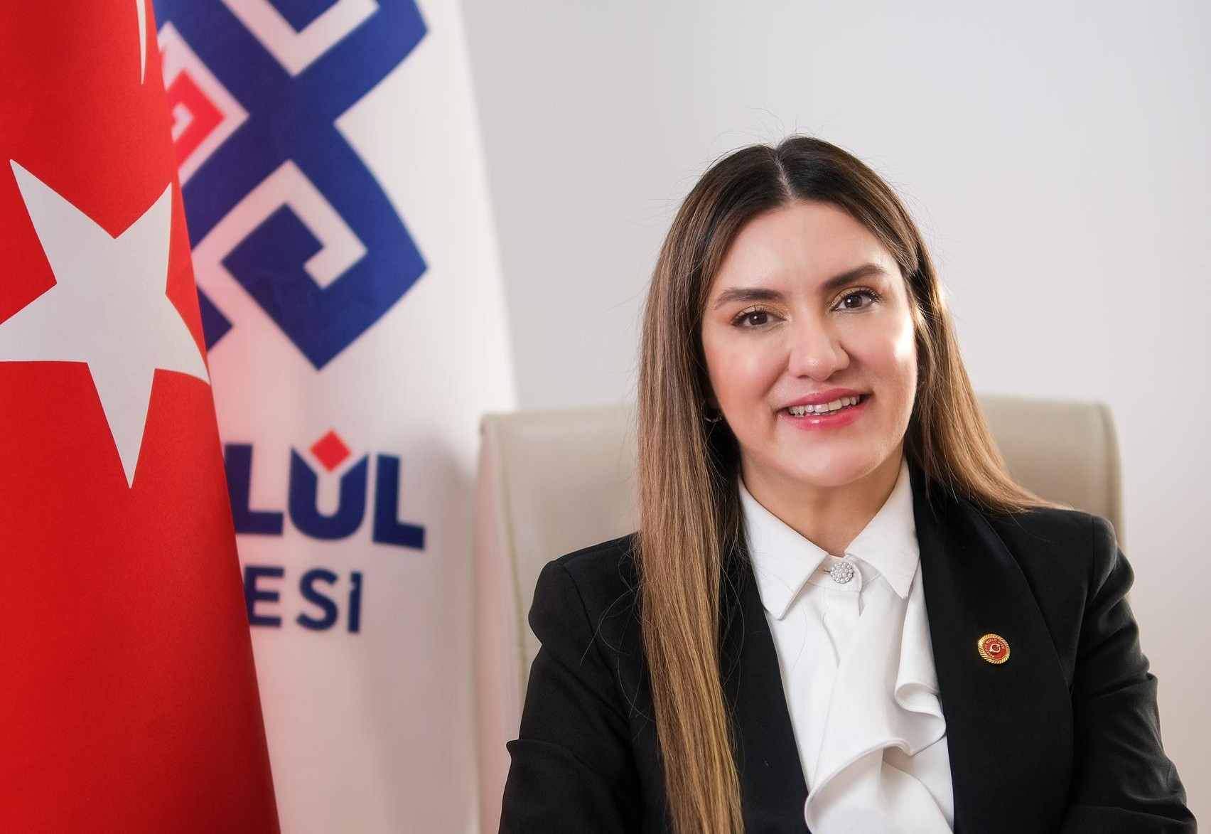 Altıeylül Belediyesi Burcu Özer'e emanet