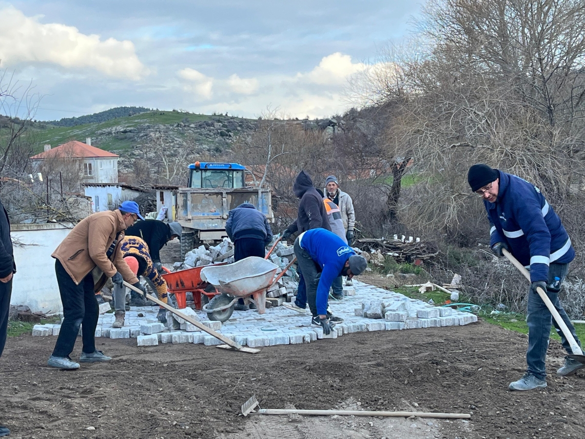 Bigadiç'te ulaşım ve çevre düzenlemesi çalışmaları tam gaz devam ediyor!