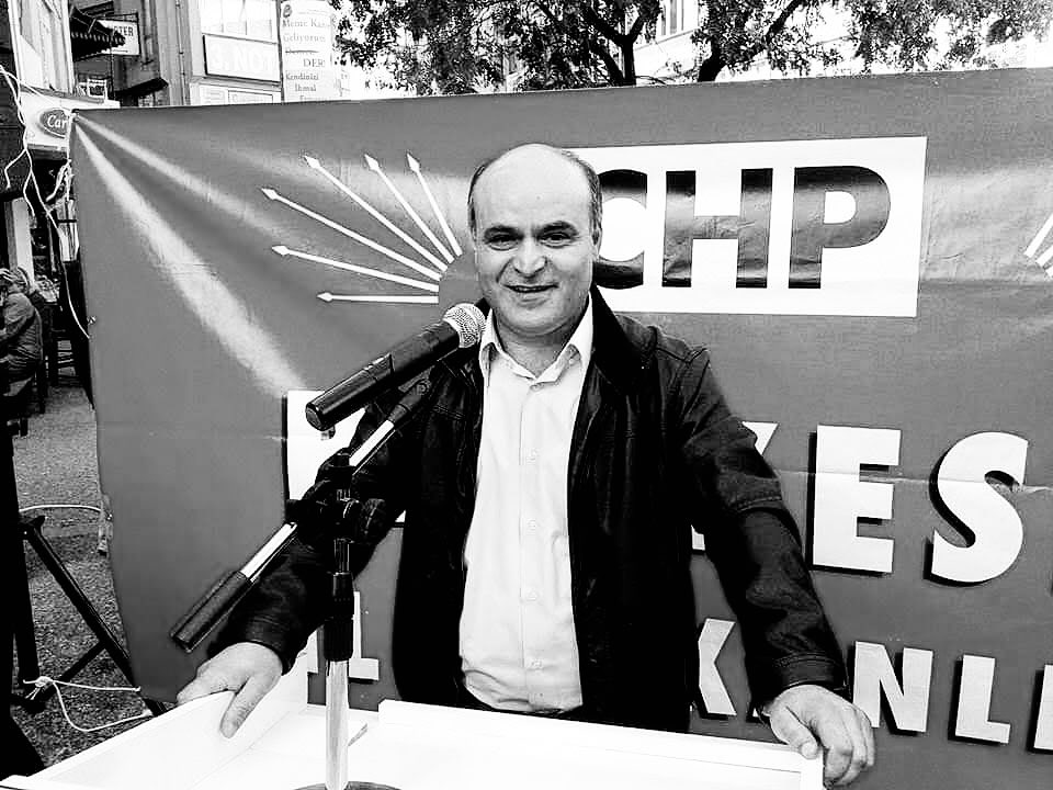 Önceki dönem CHP İvrindi İlçe Başkanı Ayhan Arslanbay yaşamını yitirdi!