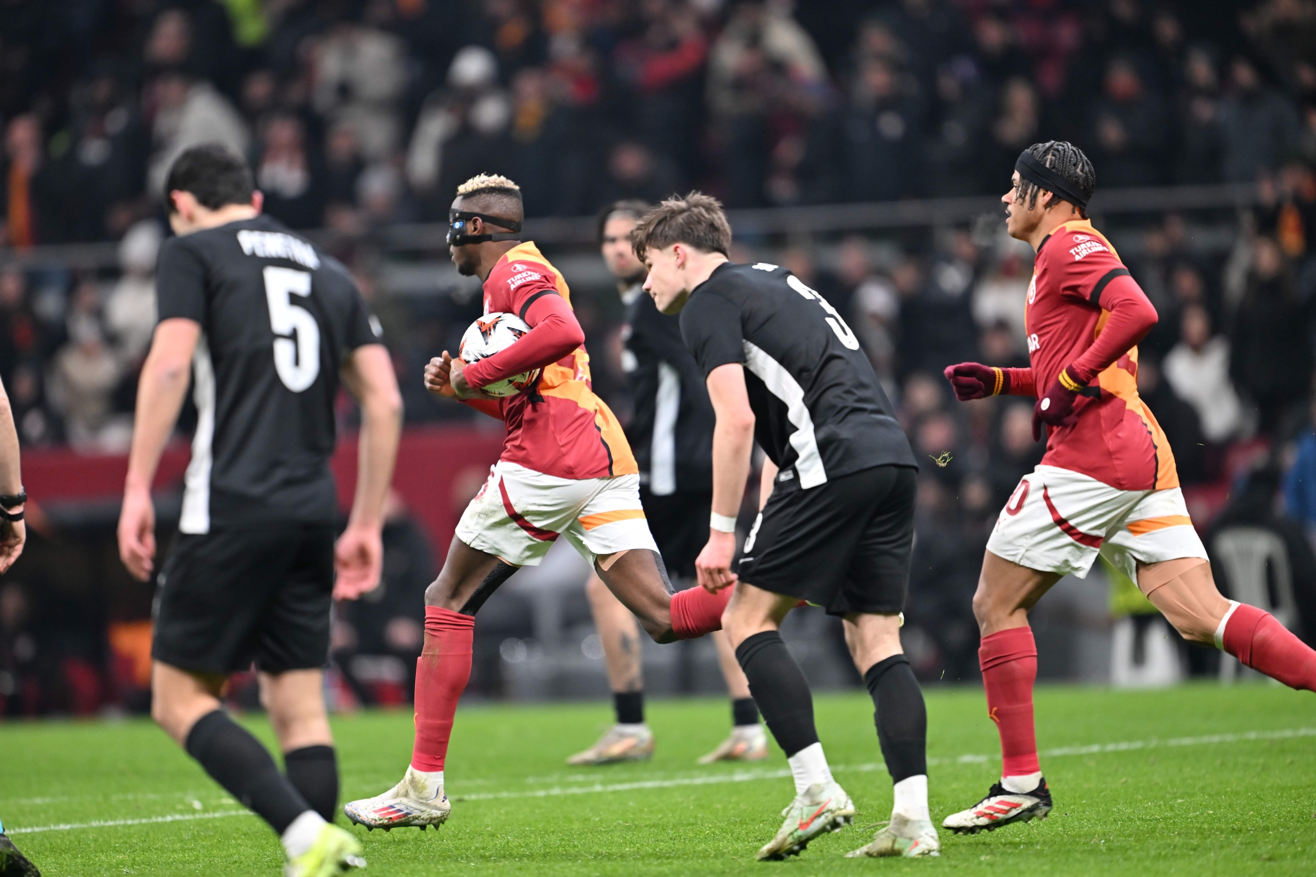 Galatasaray, UEFA Avrupa Ligi'ne veda etti!