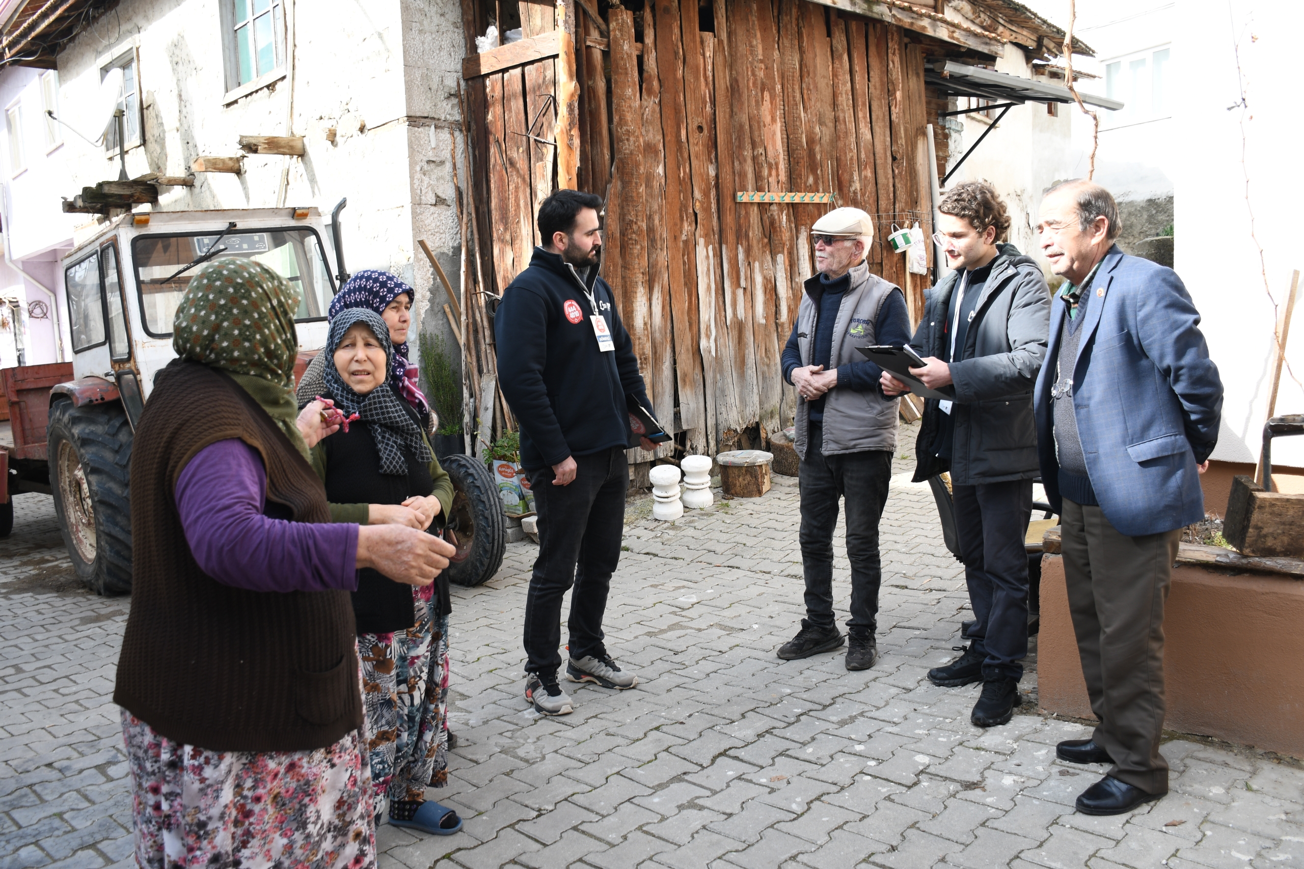 Ahmet Akın'ın Yakın Çözüm Ekibi, 20 ilçede 1133 mahallenin röntgenini çekiyor