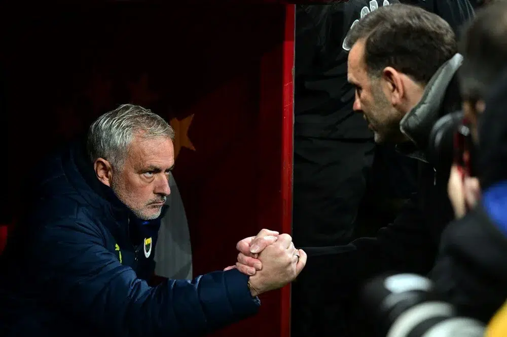 Fenerbahçe’den Galatasaray’a Mourinho Cevabı: “Irkçılık İddiası Art Niyetli”