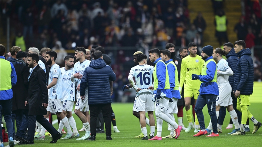 Olaylar durulmuyor! Adana Demirspor'dan gece yarısı açıklaması!