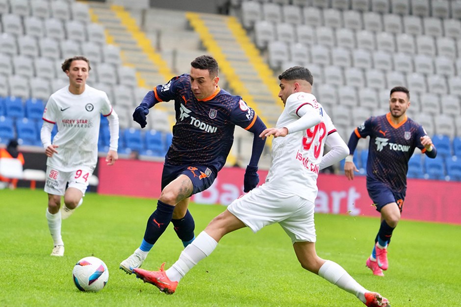 Başakşehir'den Türkiye Kupası’nda farklı galibiyet! Çorum FK’yı 4-1 mağlup etti!