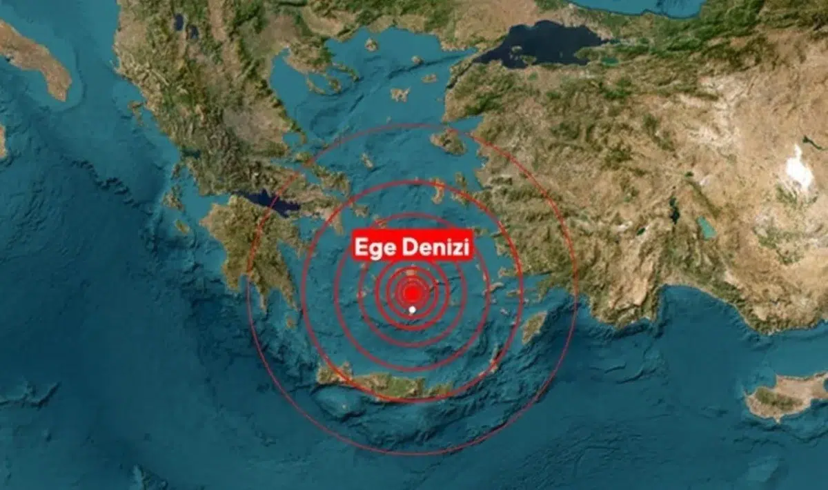 Ege Denizi'nde Korkutan Deprem!