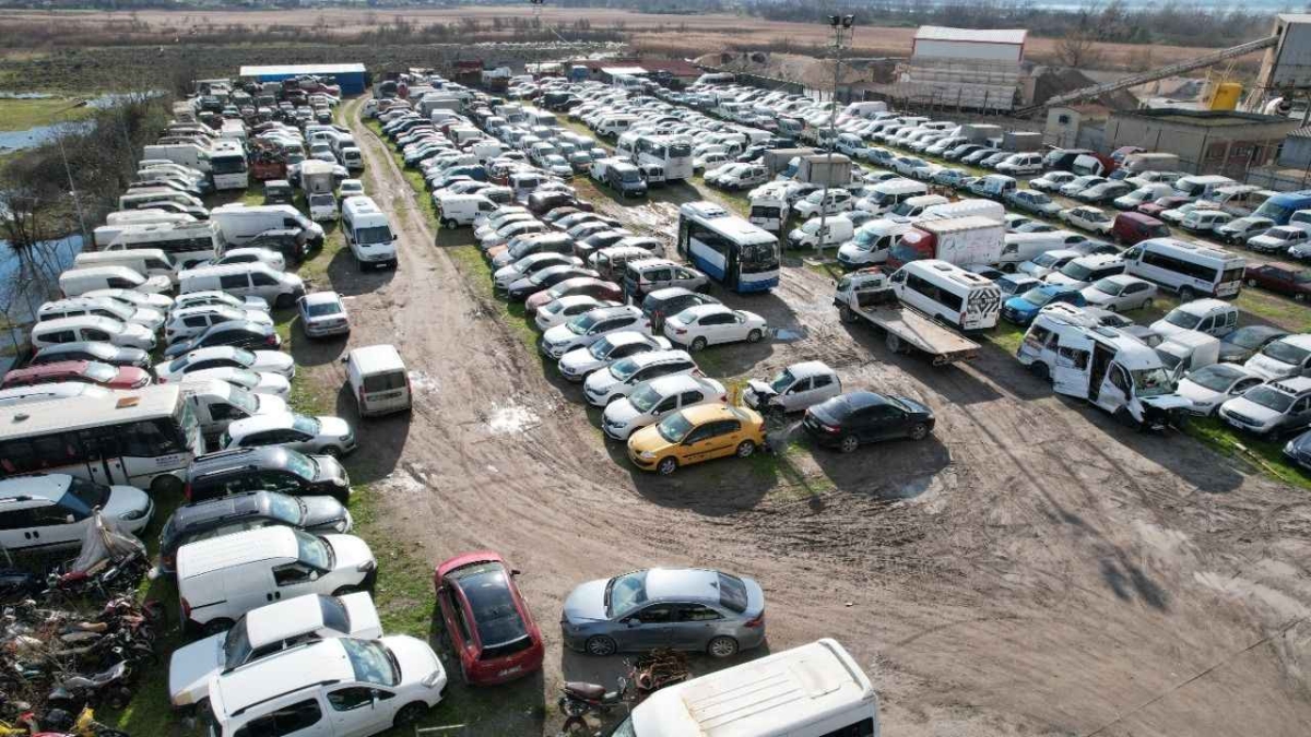 Gömeç'te Yediemin Otoparkından 4 Araç Çalındı! 2 Kişi Tutuklandı!