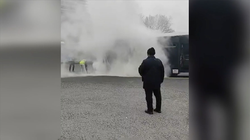 Metrobüste yangın çıktı!