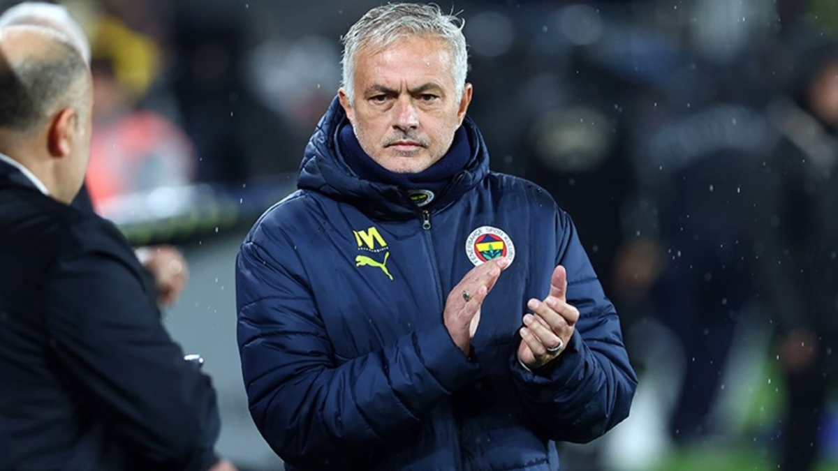 Fenerbahçe teknik direktörü Jose Mourinho'dan Alanyaspor maçı sonrası ilk açıklama!