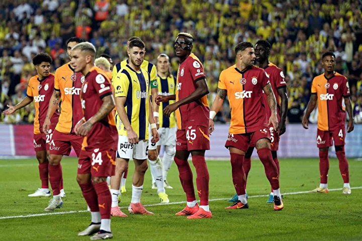 Galatasaray-Fenerbahçe Derbisi Öncesi Rekor Prim Kararı! Futbolculara Ne Kadar Prim Verilecek?