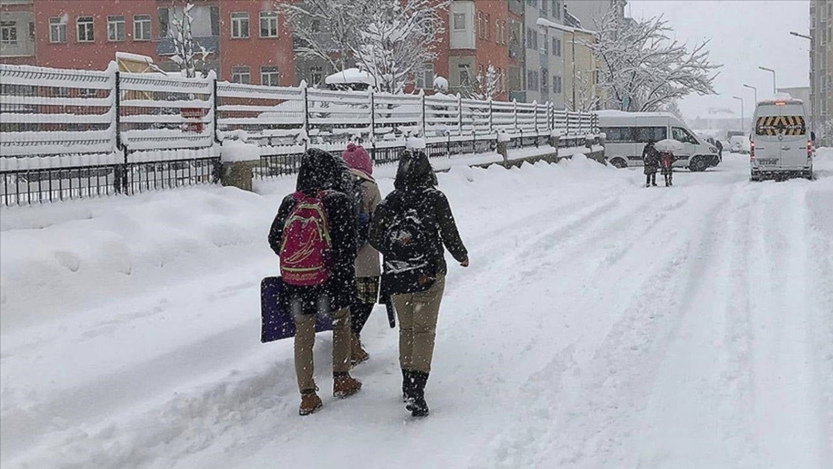 Samsun'da yarın okullar tatil mi? 24 Şubat Samsun'da okullar tatil edildi mi? Valilikten açıklama geldi!