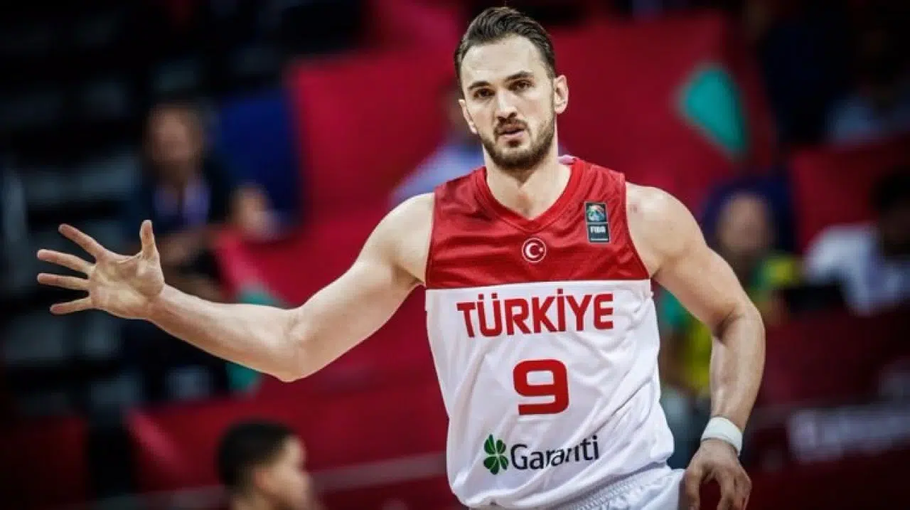 Semih Erden basketbol kariyerine veda etti: "Bu sadece bir son değil, yeni bir başlangıç"